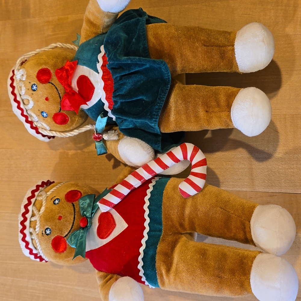 Vtg Target Gingerbread Man Woman pair plush